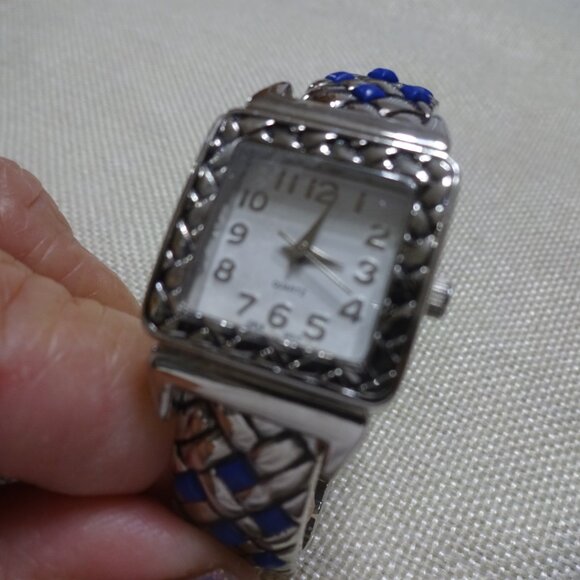 Vintage AVON Ladies Womens Silver Tine CUFF Quartz LAPIS Bracelet Watch (NEW) - Picture 2 of 4